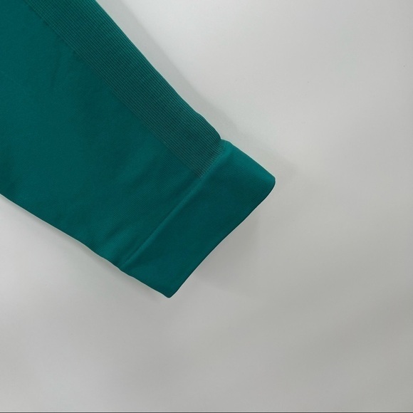 LULULEMON zone in tight forage teal size 6 - Picture 8 of 13